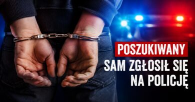 Sam zgłosił się na policję. Sam zgłosił się na policję.