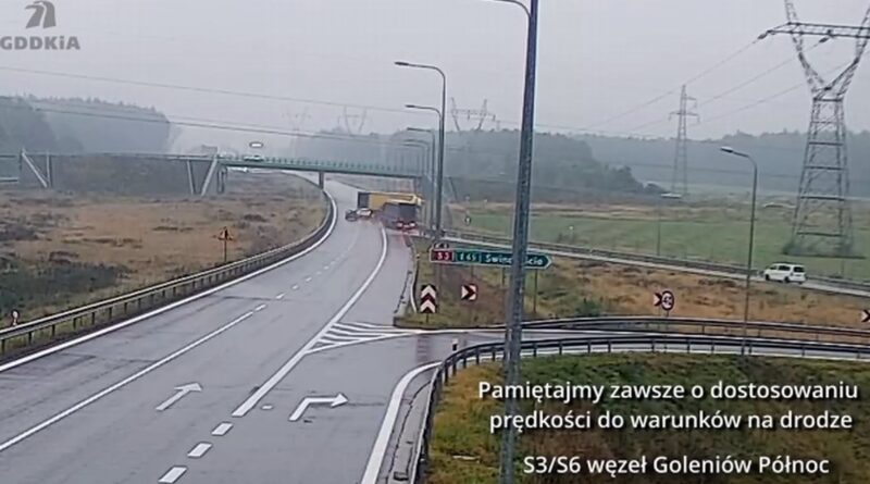Dramatyczny poślizg ciężarówki na łącznicy S3/S6 Dramatyczny poślizg ciężarówki na łącznicy S3/S6